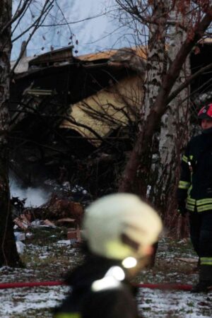 Frachtflugzeug aus Leipzig stürzt auf Wohngebäude in Litauen