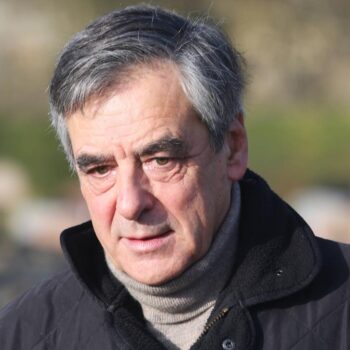 Affaire Fillon : le procès de l’ex-Premier ministre renvoyé au 29 avril 2025