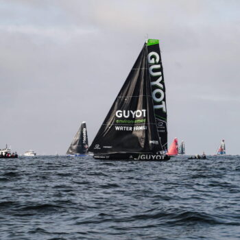 Vendée Globe 2024 : Charlie Dalin s'envole, classement et carte en direct