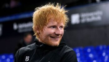 Premier League: Ed Sheeran platzt in Live-Interview mit Rúben Amorim und bittet um Verzeihung