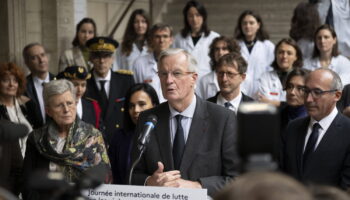 Trois mesures fortes de Barnier pour lutter contre les violences sexuelles, dont un curieux "kit pour les femmes"