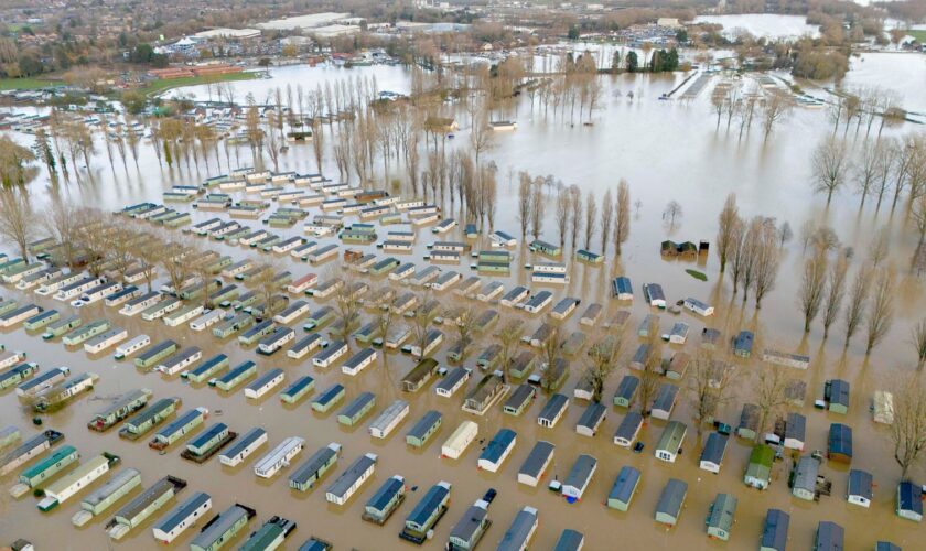 Flooded caravans at Billing Aquadrome Holiday Park near Northampton, Northamptonshire. Storm Bert will continue to bring disruption into Monday after torrential downpours caused "devastating" flooding over the weekend. Picture date: Monday November 25, 2024. PA Photo. See PA story WEATHER Bert. Photo credit should read: Jordan Pettitt/PA Wire