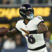 Lamar Jackson throws for 2 touchdowns, rushes for 1 as Ravens take down Chargers