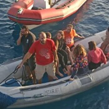 Red Sea search teams 'intensifying efforts' to find missing Britons after yacht sinks