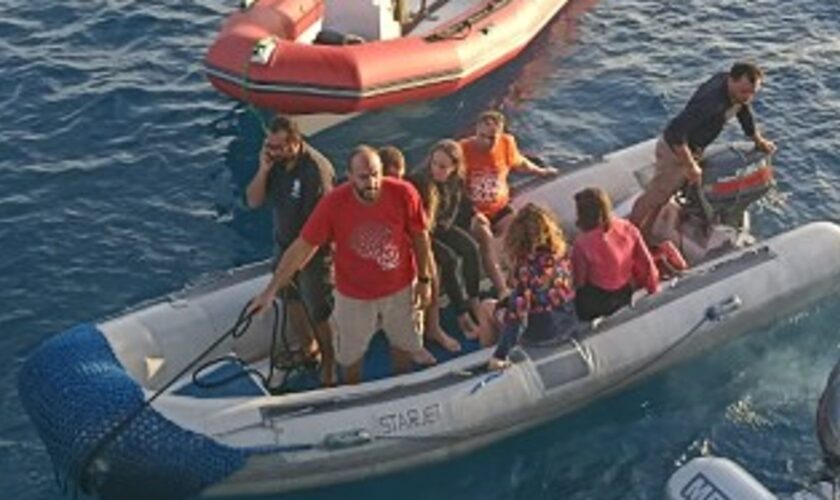 Red Sea search teams 'intensifying efforts' to find missing Britons after yacht sinks