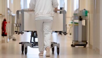 Ärztliche Zwangsmaßnahme muss nicht im Krankenhaus erfolgen