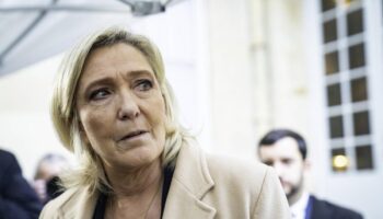 Budget : Marine Le Pen accuse l’exécutif de « fausses informations » sur un risque de shutdown en France