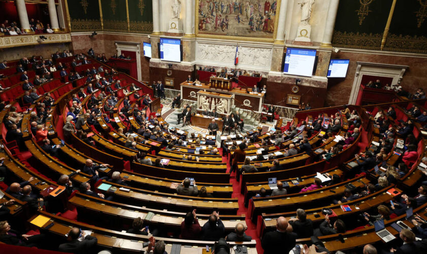 Abrogation de la réforme des retraites : la coalition gouvernementale dépose 960 amendements, la gauche se plaint d’obstruction