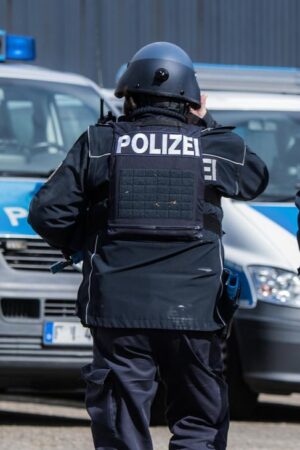 Hessen: Disziplinarklagen gegen Polizisten wegen rechtsextremer Chats