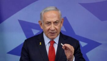 Israel-Lebanon latest: Netanyahu backs ceasefire deal with Hezbollah ahead of presenting to cabinet