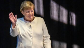 „Merz hat den unbedingten Willen zur Macht“, sagt Merkel