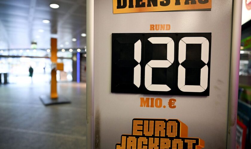 Der Höchstgewinn im Eurojackpot liegt bei 120 Millionen Euro. (Symbolbild) Foto: Federico Gambarini/dpa