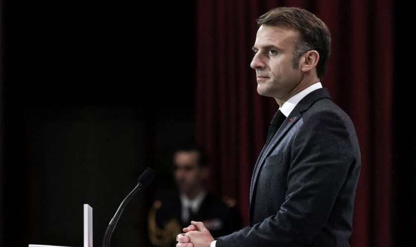 L’Elysée dément qu’Emmanuel Macron ait prédit que le gouvernement allait « tomber »