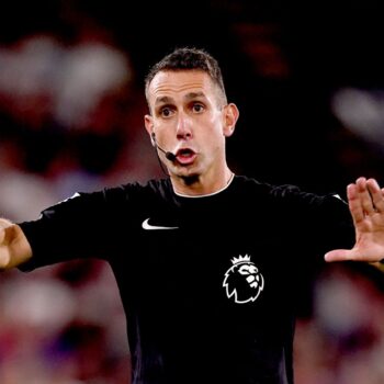 Referee David Coote during the Premier League match at Selhurst Park, London. Picture date: Monday August 21, 2023. PA Photo. See PA story SOCCER Palace. Photo credit should read: John Walton/PA Wire...RESTRICTIONS: EDITORIAL USE ONLY No use with unauthorised audio, video, data, fixture lists, club/league logos or "live" services. Online in-match use limited to 120 images, no video emulation. No use in betting, games or single club/league/player publications.