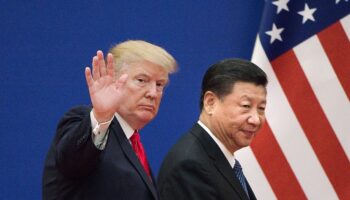 Les présidents des Etats-Unis Donald Trump (g) et de la Chine Xi Jinping, le 9 novembre 2017 à Pékin