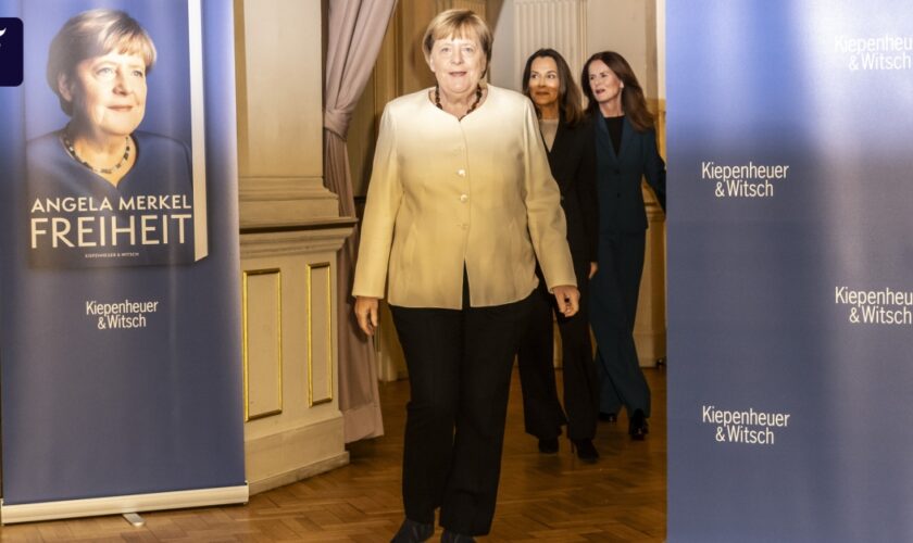 Angela Merkel im Deutschen Theater: „Man würde sagen, die hat uns belogen“