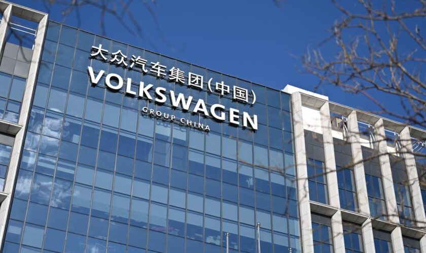 Volkswagen verkauft umstrittenes Werk in Uiguren-Region Xinjiang