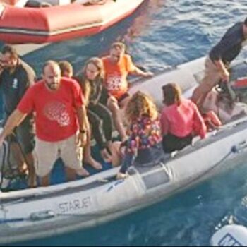 Egypt tourist boat latest: Red Sea search enters critical third day with two Britons still unaccounted for