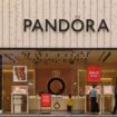 Pandora charms less than £1 with TopCashback Black Friday 2024 deal