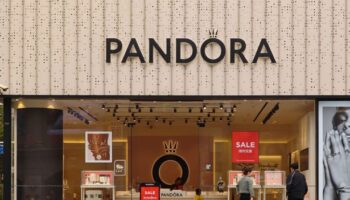 Pandora charms less than £1 with TopCashback Black Friday 2024 deal