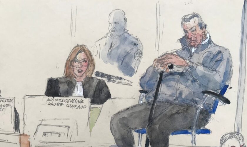 Croquis d'audience de Dominique Pelicot lors de son procès au tribunal d'Avignon, le 25 novembre 2024