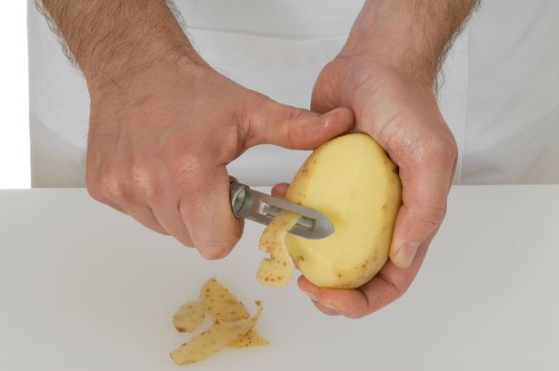 Man leaves people drooling with his giant roast potato recipe