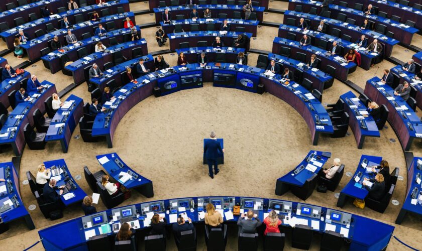 La nouvelle Commission européenne approuvée à Strasbourg, ce qu’ont voté les eurodéputés français