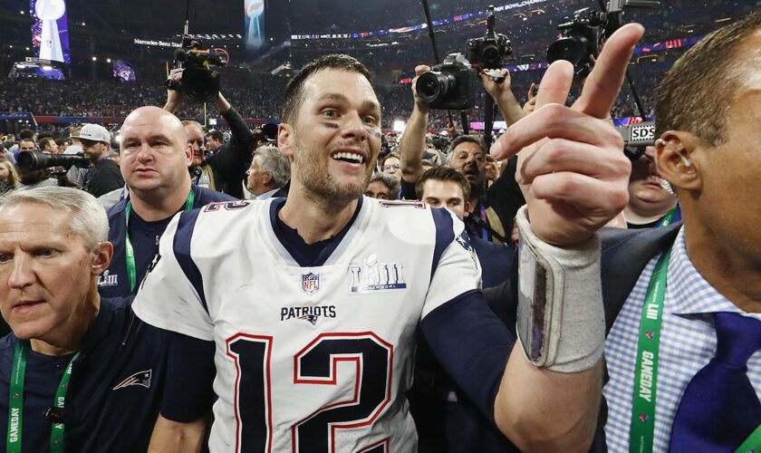 Tom Brady says son tried to attend Super Bowl afterparty that featured Snoop Dogg, 'girls dancing'