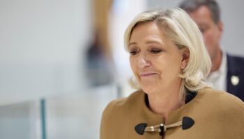 Marine Le Pen saura le 31 mars 2025 si elle est inéligible après l’affaire des assistants du RN