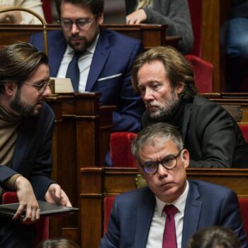 « C’est le dernier espoir » : le gouvernement rêve de dissuader les socialistes de le censurer