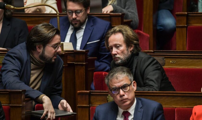 « C’est le dernier espoir » : le gouvernement rêve de dissuader les socialistes de le censurer