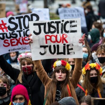 « Affaire Julie » : deux pompiers condamnés à de la prison avec sursis pour atteintes sexuelles sur mineure