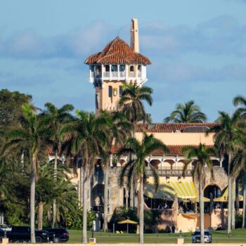 Meta-Chef Zuckerberg besucht Trump in Mar-a-Lago