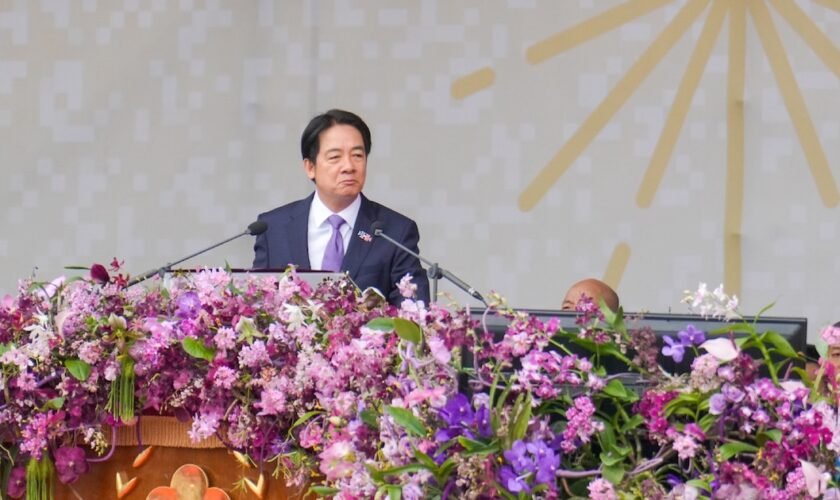 Le président taïwanais Lai Ching-te prononce un discours à l'occasion de la fête nationale, le 10 octobre 2024 à Taipei