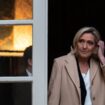 Marine Le Pen, lundi 25 novembre, à son arrivée à Matignon où elle a été reçue par le Premier ministre Michel Barnier.