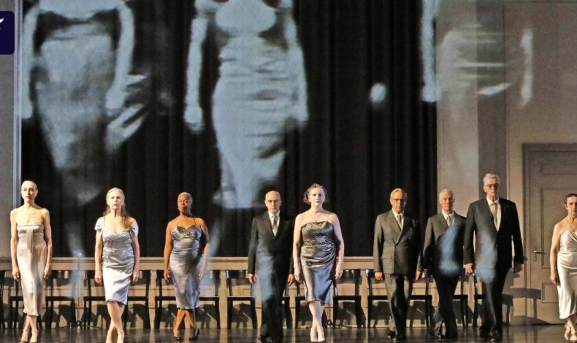 Pina Bausch revisited: Meryl Tankard inszeniert „Kontakthof – Echoes of ’78“