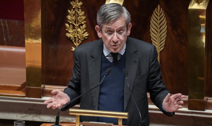 « La seule solution, ce serait une démission du président de la République », estime Charles de Courson