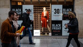 Black Friday : ils regrettent ces achats finalement inutiles mais qu’ils ont fait car c’était « pas cher »