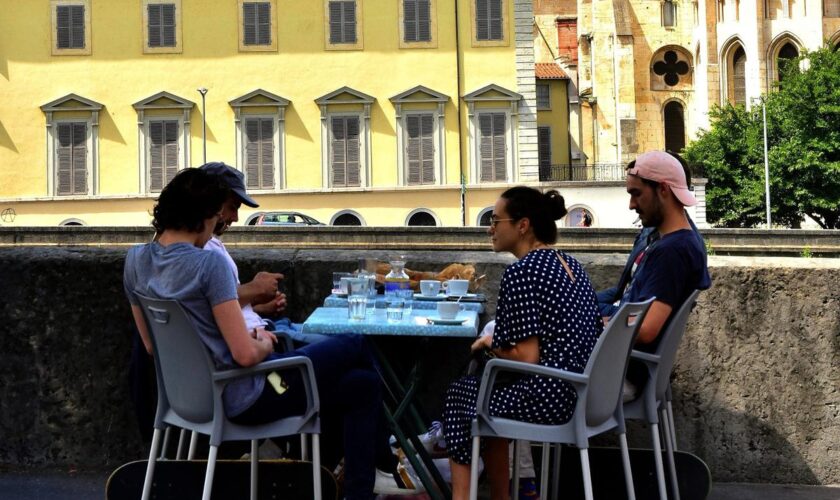 « Les jeunes générations sont plus sensibles aux risques liés à l’alcool que leurs aînés, qui avaient tout le temps du vin à table »