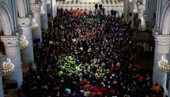 Macron à Notre-Dame, Barnier à Limoges (et en sursis), rebelles jihadistes en Syrie… L’actu de ce vendredi 29 novembre