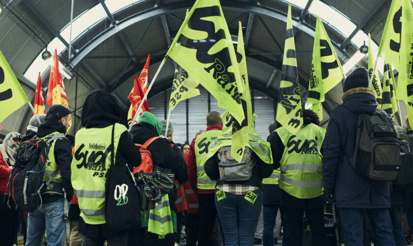 Négociations salariales à la SNCF : la direction et deux syndicats trouvent un accord pour 2025