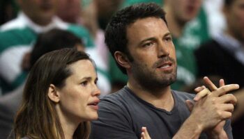 Ben Affleck and Jennifer Garner reunite for commendable Thanksgiving cause