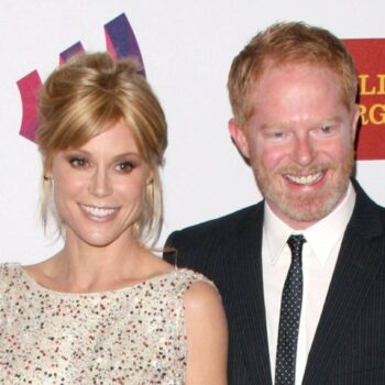 Julie Bowen und Jesse Tyler Ferguson mussten mit ihren Kindern an Thanksgiving ins Krankenhaus. Beide können jedoch Entwarnung