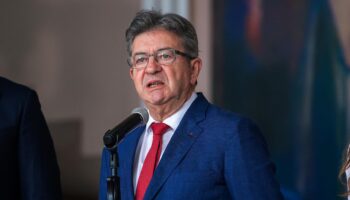 Jean-Luc Mélenchon veut « une candidature commune » en cas de présidentielle anticipée, mais...