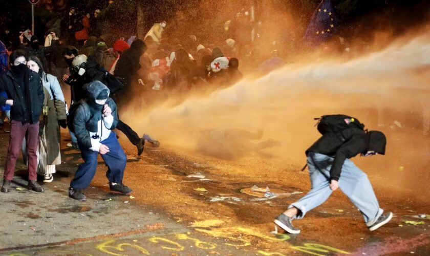 Georgien: Tausende Menschen protestieren für proeuropäische Politik in Georgien