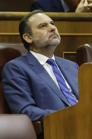 Ábalos reprocha a Sánchez que no declarase la emergencia nacional  "ante la magnitud de la catástrofe" de la DANA