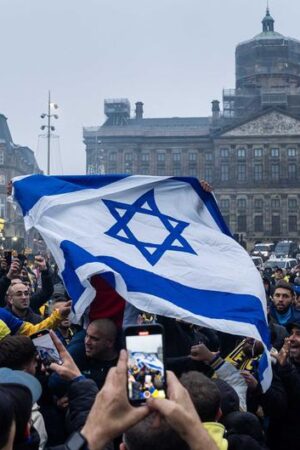 Amsterdam mayor: Rioters sought out, attacked Israeli fans