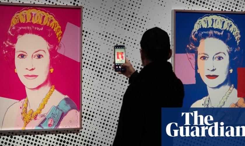 Andy Warhol prints stolen and damaged in ‘amateurish’ Dutch gallery heist