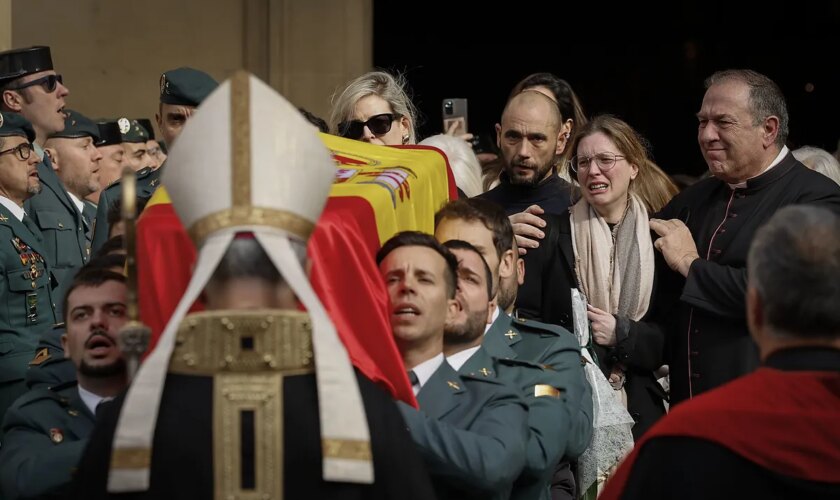 Archivan la causa contra dos mandos de la Guardia Civil por el asesinato de dos agentes arrollados por una narcolancha  en Barbate