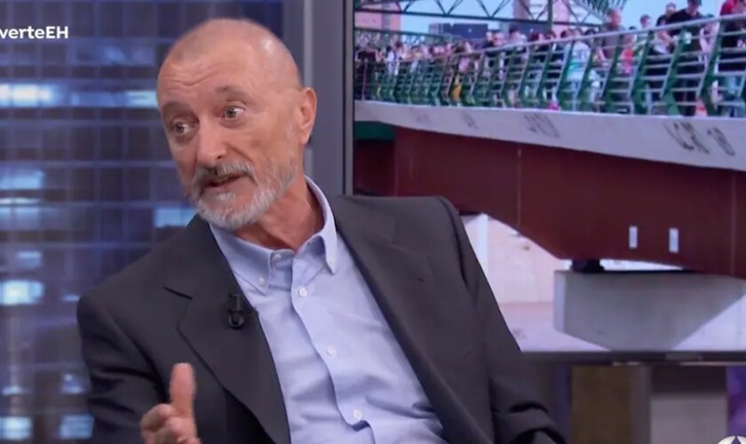 Arturo Pérez-Reverte ataca duramente la gestión de la tragedia de la DANA: «Ha habido una incompetencia criminal»